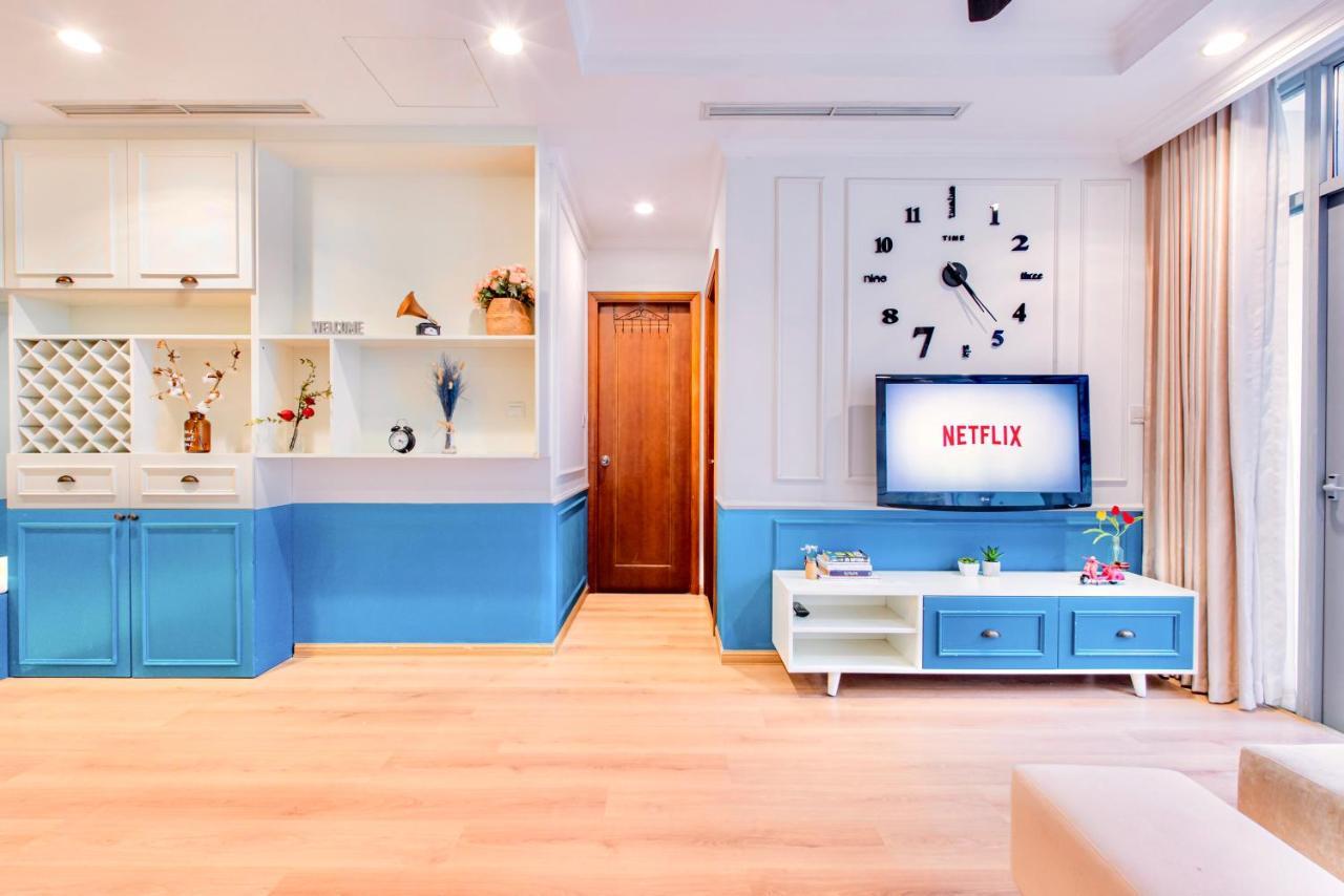 Moxy Hcmc Aparts - Vinhomes Central Park, Ice Rink Ho Chi Minh City Bagian luar foto