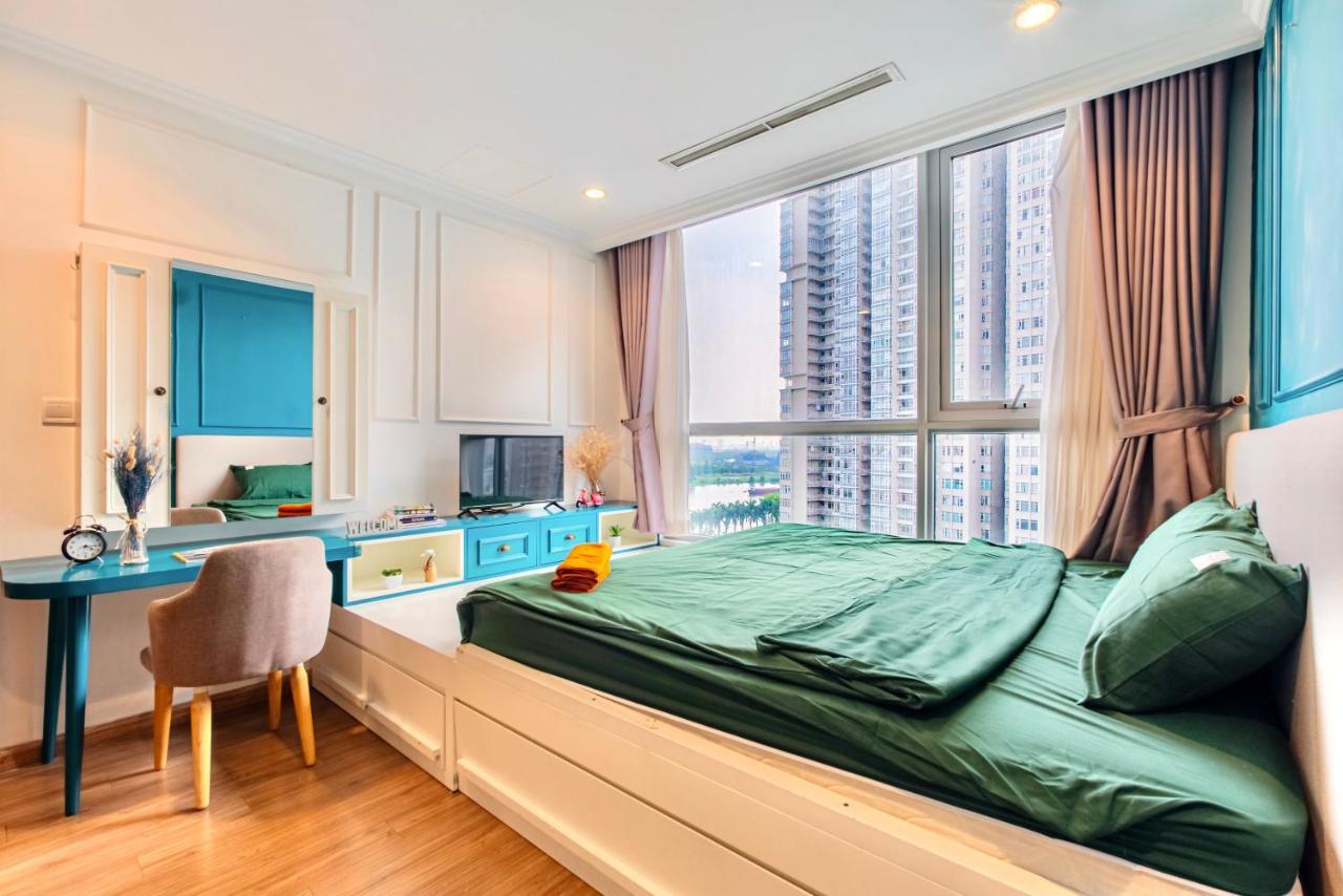 Moxy Hcmc Aparts - Vinhomes Central Park, Ice Rink Ho Chi Minh City Bagian luar foto
