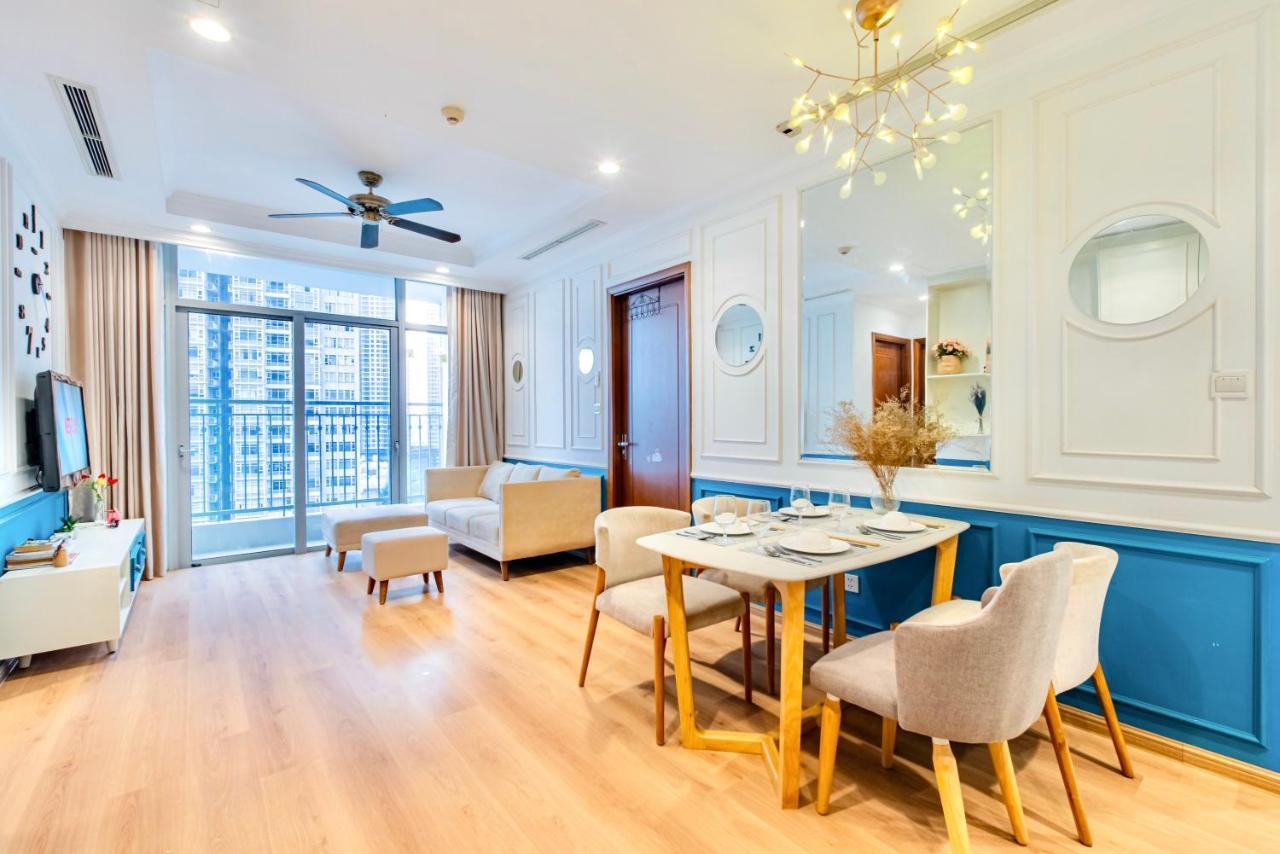 Moxy Hcmc Aparts - Vinhomes Central Park, Ice Rink Ho Chi Minh City Bagian luar foto