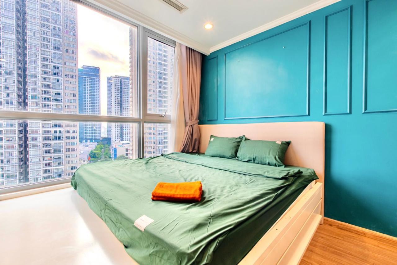 Moxy Hcmc Aparts - Vinhomes Central Park, Ice Rink Ho Chi Minh City Bagian luar foto