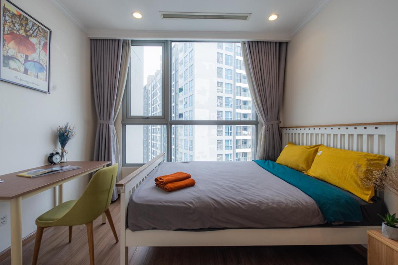 Moxy Hcmc Aparts - Vinhomes Central Park, Ice Rink Ho Chi Minh City Bagian luar foto