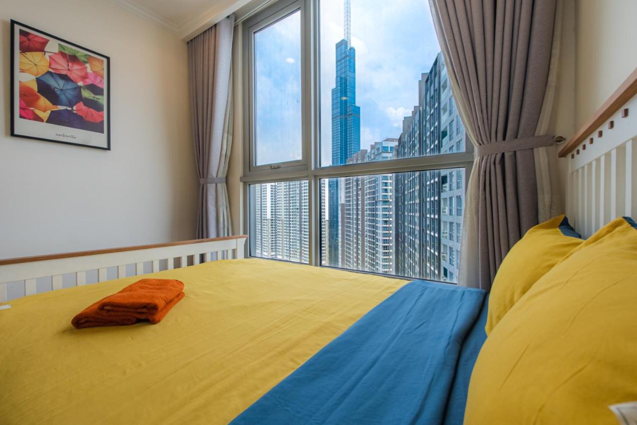 Moxy Hcmc Aparts - Vinhomes Central Park, Ice Rink Ho Chi Minh City Bagian luar foto