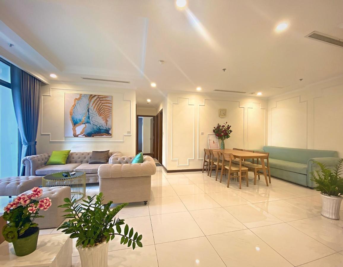 Moxy Hcmc Aparts - Vinhomes Central Park, Ice Rink Ho Chi Minh City Bagian luar foto