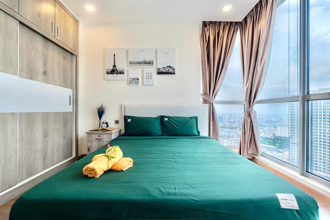 Moxy Hcmc Aparts - Vinhomes Central Park, Ice Rink Ho Chi Minh City Bagian luar foto
