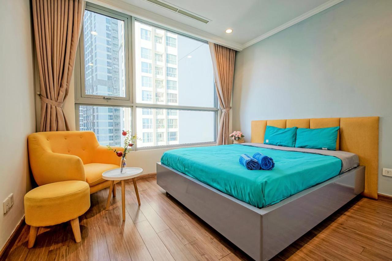 Moxy Hcmc Aparts - Vinhomes Central Park, Ice Rink Ho Chi Minh City Bagian luar foto